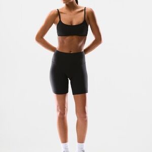 EUC Aritzia TNA Action BUTTER Cheeky Infinite Hi-Rise 7" Bike Short